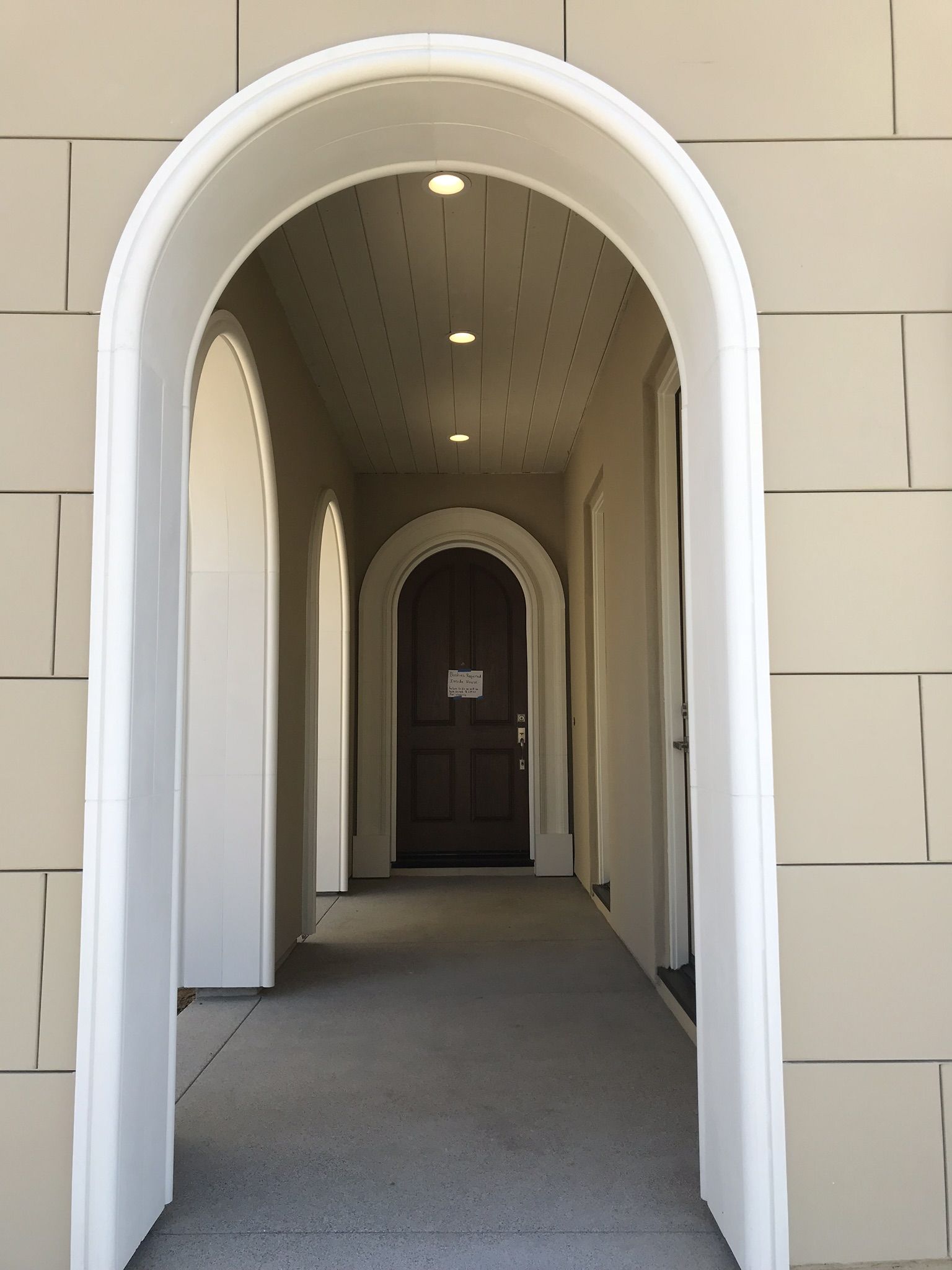 Arched breezeway precast by CMF Masonry